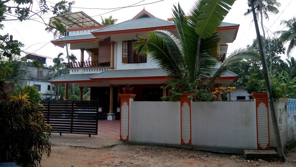 Navendu Home Stay Alappuzha Bagian luar foto